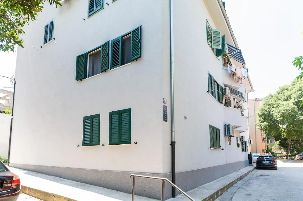 Apartment Apartman Carduelis Split